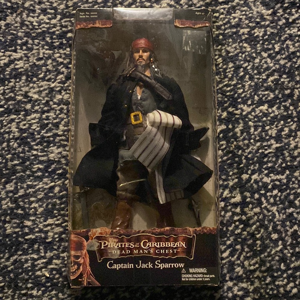 Pirates of the Caribbean dead man’s chest, Caption Jack Sparrow doll